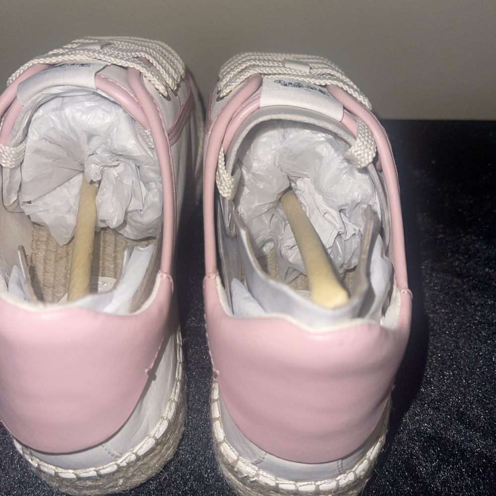 Coach Espadrille Pink Cream Leather Low Top Sneakers size 7B Coach Gym Shoes - Picture 6 of 10